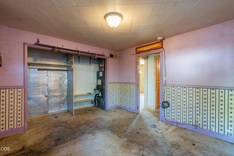 Tiny photo for 1004 S Grape Street, Medford, OR 97501 (MLS # 220223314)