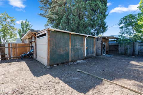 Tiny photo for 1004 S Grape Street, Medford, OR 97501 (MLS # 220223314)