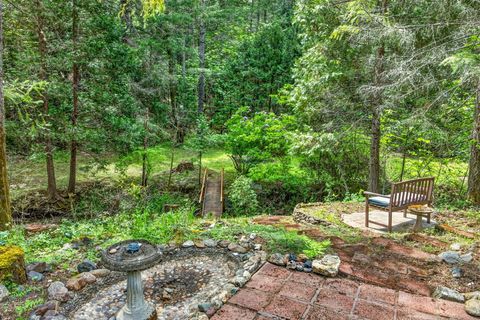 Tiny photo for 9105 W Evans Creek Road, Rogue River, OR 97537 (MLS # 220219777)