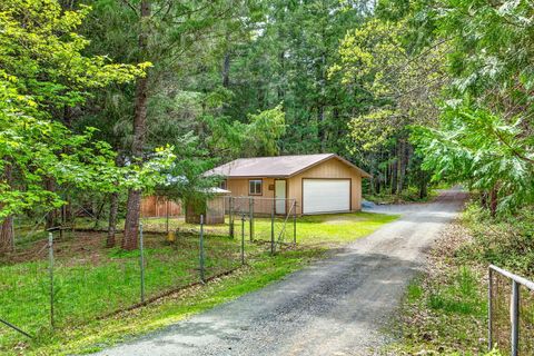Tiny photo for 9105 W Evans Creek Road, Rogue River, OR 97537 (MLS # 220219777)