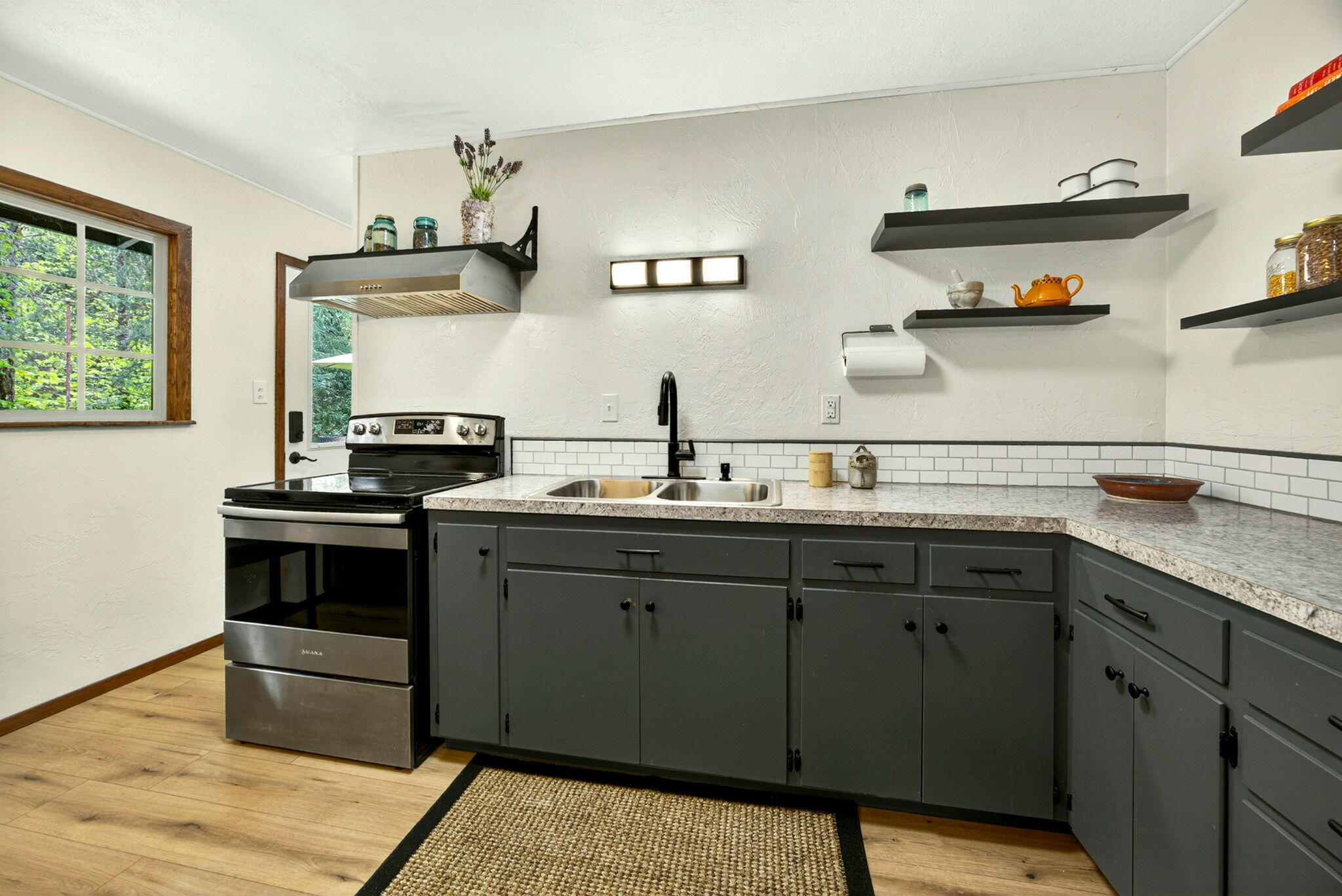 9105 W Evans Creek Road