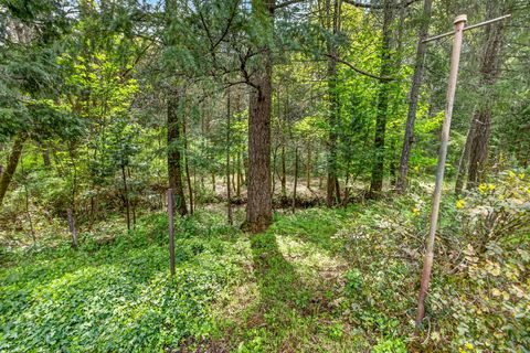 Tiny photo for 9105 W Evans Creek Road, Rogue River, OR 97537 (MLS # 220219777)