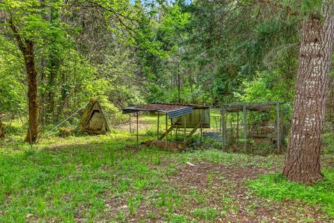 Tiny photo for 9105 W Evans Creek Road, Rogue River, OR 97537 (MLS # 220219777)