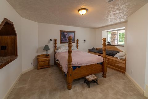 Tiny photo for 59047 Old Lake Road, Christmas Valley, OR 97641 (MLS # 220217220)