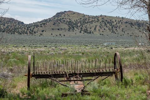 Tiny photo for 59047 Old Lake Road, Christmas Valley, OR 97641 (MLS # 220217220)