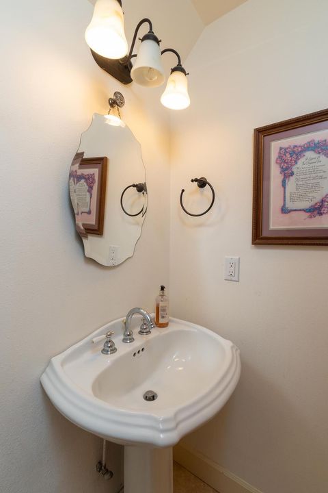 Tiny photo for 59047 Old Lake Road, Christmas Valley, OR 97641 (MLS # 220217220)