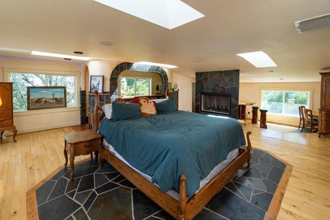 Tiny photo for 59047 Old Lake Road, Christmas Valley, OR 97641 (MLS # 220217220)