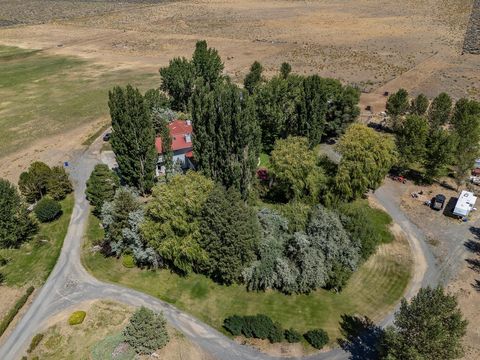 Tiny photo for 59047 Old Lake Road, Christmas Valley, OR 97641 (MLS # 220217220)