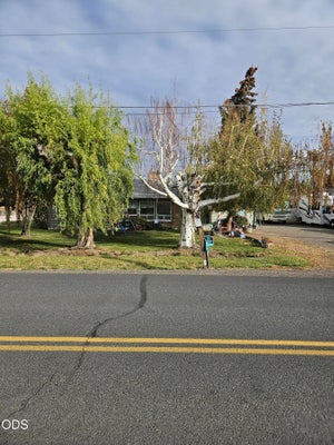 344 NW BIRCH LN, MADRAS, OR 97741 - Image 2debaf9a697d4b672b3a187993a79c64/2014997088
