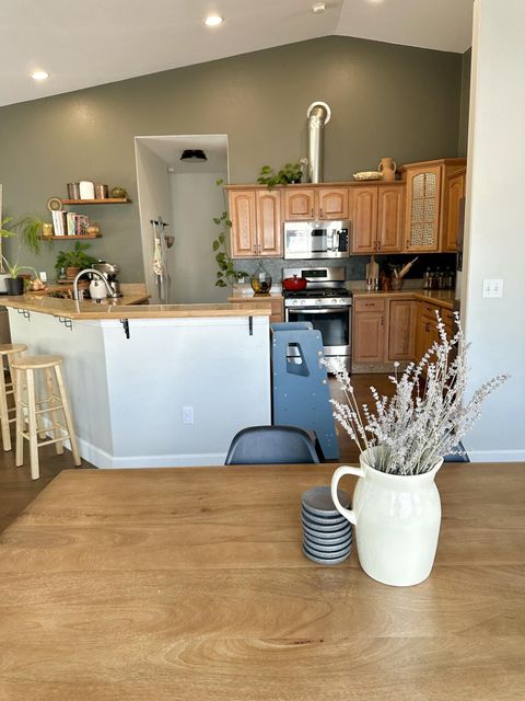 Tiny photo for 5168 Regency Drive, Klamath Falls, OR 97603 (MLS # 220220243)