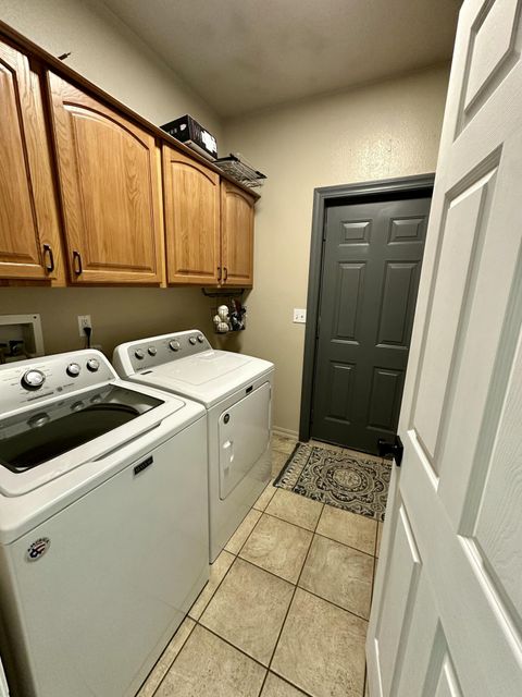 Tiny photo for 5168 Regency Drive, Klamath Falls, OR 97603 (MLS # 220220243)