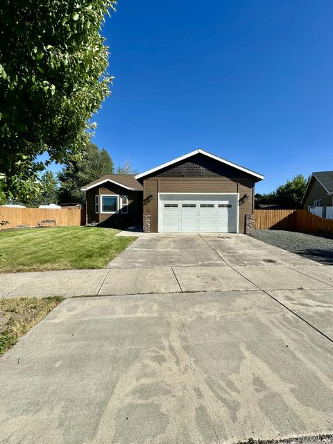 Tiny photo for 5168 Regency Drive, Klamath Falls, OR 97603 (MLS # 220220243)