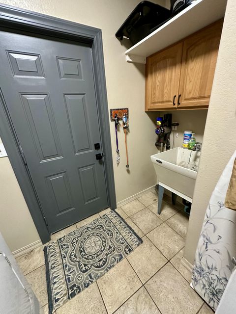 Tiny photo for 5168 Regency Drive, Klamath Falls, OR 97603 (MLS # 220220243)