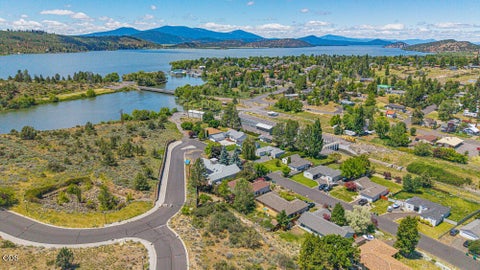 Tiny photo for 2054 California Avenue, Klamath Falls, OR 97601 (MLS # 220223068)