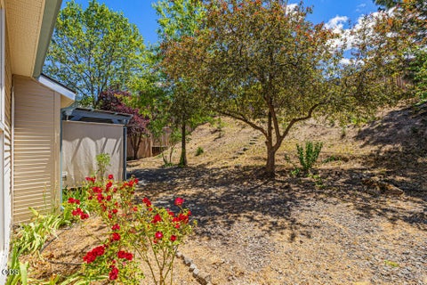 Tiny photo for 2054 California Avenue, Klamath Falls, OR 97601 (MLS # 220223068)