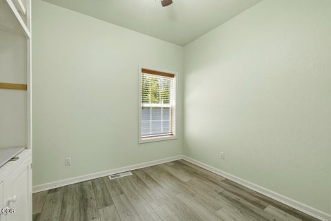 Tiny photo for 2054 California Avenue, Klamath Falls, OR 97601 (MLS # 220223068)