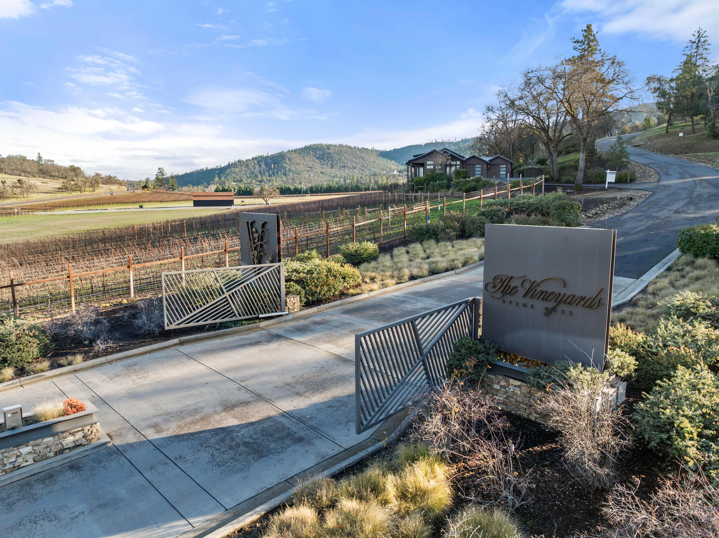 Vineyards At Stage Pass, The - Land