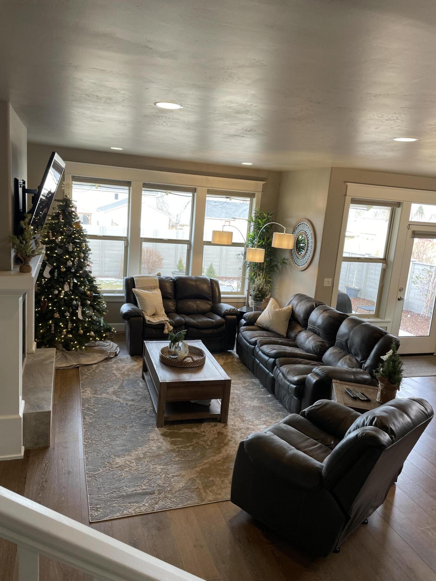 Hidden Hills - Residential