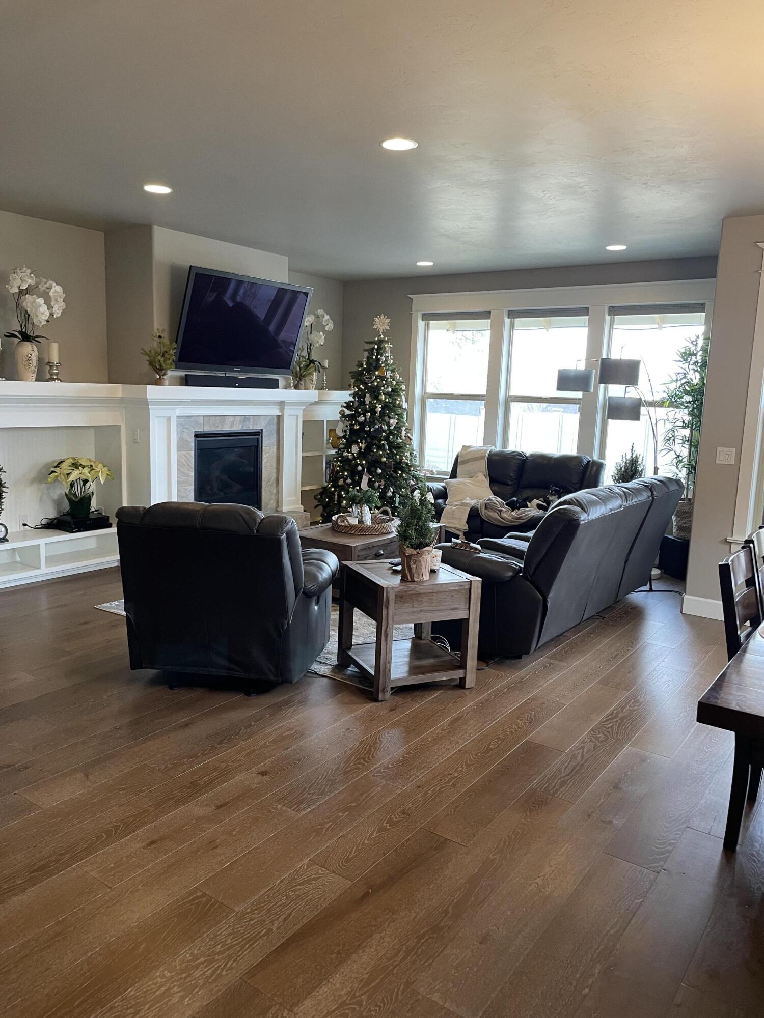 Hidden Hills - Residential