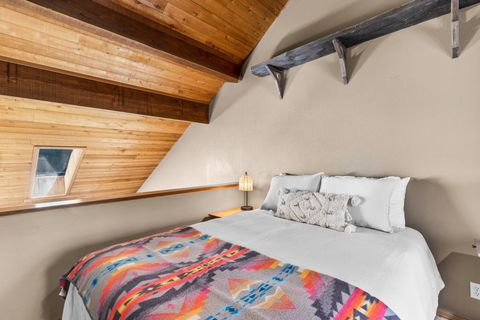 Tiny photo for 57308 Red Fir Lane, Sunriver, OR 97707 (MLS # 220214968)