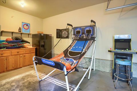 Tiny photo for 57308 Red Fir Lane, Sunriver, OR 97707 (MLS # 220214968)