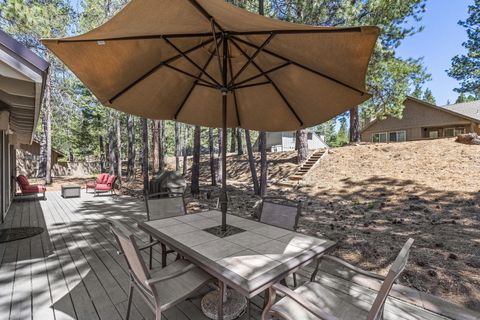 Tiny photo for 57308 Red Fir Lane, Sunriver, OR 97707 (MLS # 220214968)