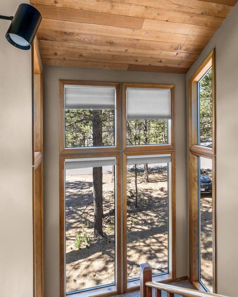 Tiny photo for 57308 Red Fir Lane, Sunriver, OR 97707 (MLS # 220214968)