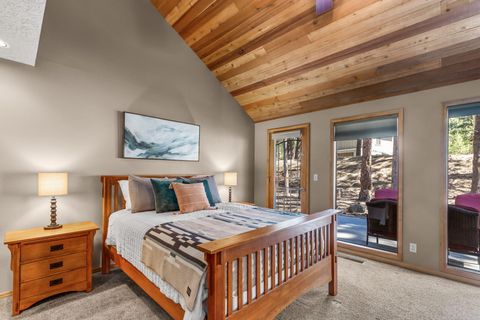 Tiny photo for 57308 Red Fir Lane, Sunriver, OR 97707 (MLS # 220214968)