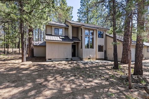 Tiny photo for 57308 Red Fir Lane, Sunriver, OR 97707 (MLS # 220214968)