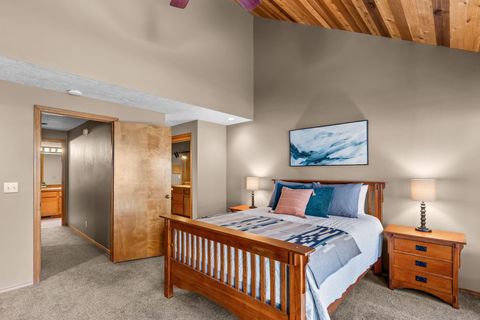 Tiny photo for 57308 Red Fir Lane, Sunriver, OR 97707 (MLS # 220214968)