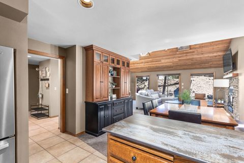 Tiny photo for 57308 Red Fir Lane, Sunriver, OR 97707 (MLS # 220214968)