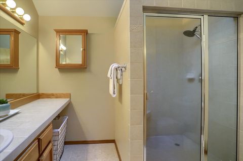 Tiny photo for 57308 Red Fir Lane, Sunriver, OR 97707 (MLS # 220214968)