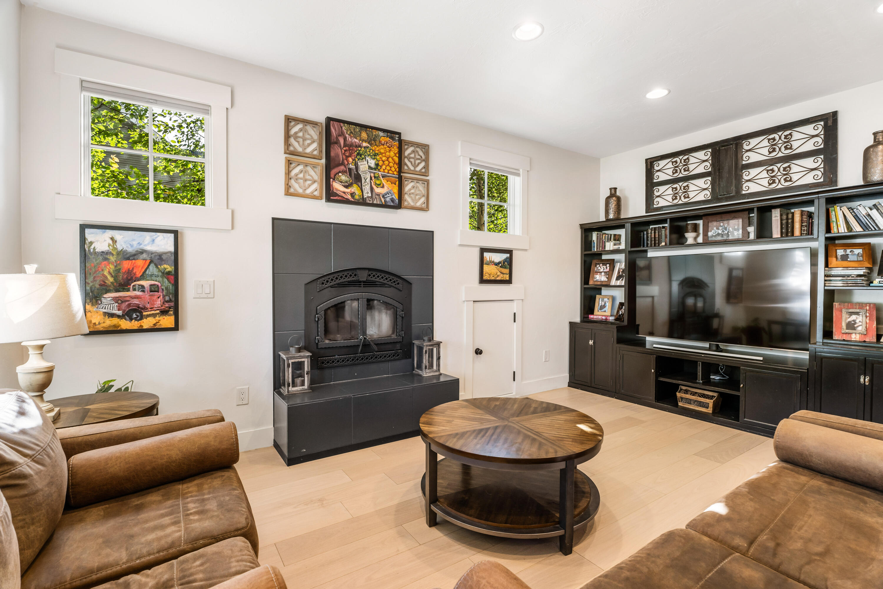 Pine Meadow Vill - Residential