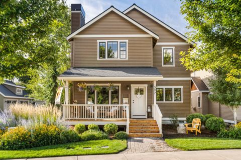 597 W Jefferson Avenue Sisters OR 97759