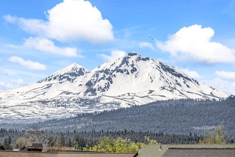 Tiny photo for 597 W Jefferson Avenue, Sisters, OR 97759 (MLS # 220211200)