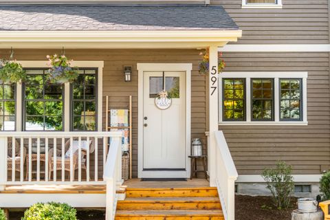 Tiny photo for 597 W Jefferson Avenue, Sisters, OR 97759 (MLS # 220211200)