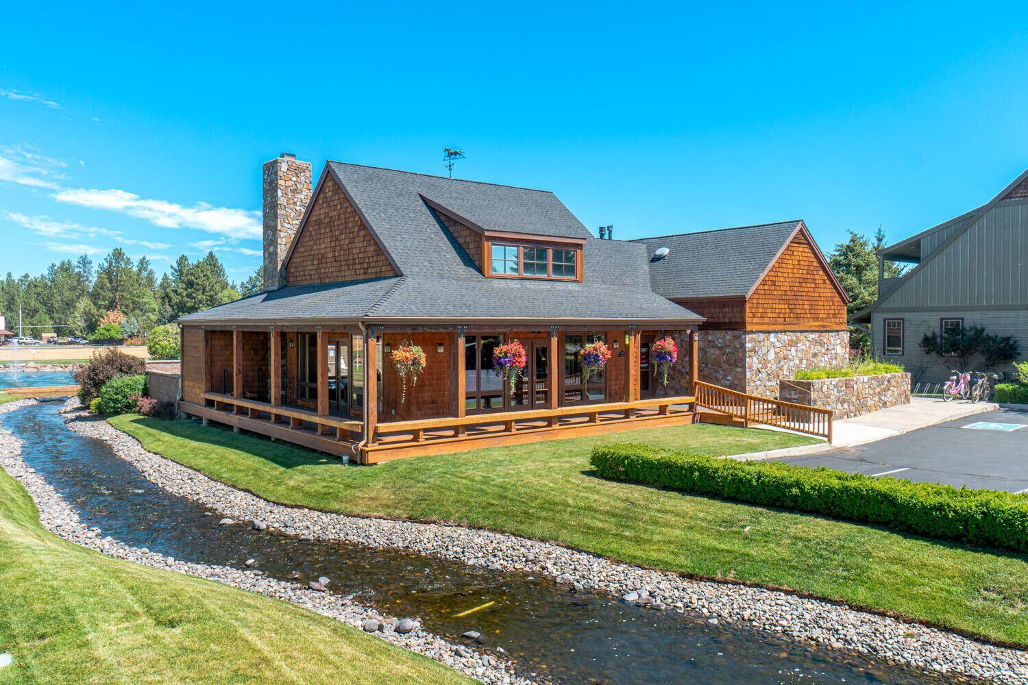 Pine Meadow Vill - Residential