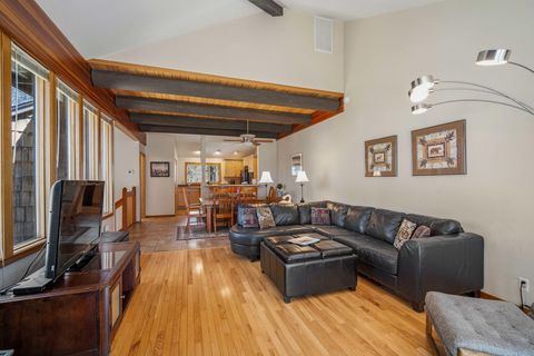 Tiny photo for 57267 Mashie Lane #62, Sunriver, OR 97707 (MLS # 220220051)