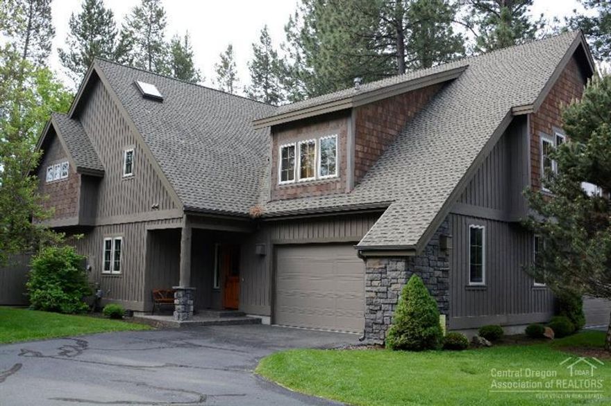25% (13 wks per year) deeded share of a beautiful mountain lodge style Aquila Lodge townhome. Located near the center of Sunriver. Aquila HOA association takes complete care of the exterior, including snow removal & landscaping. The interior is beautifully decorated in NW Craftsman style: w/log accents, 2 gas fireplaces, hardwood & stone floors, slab granite & wrought iron. Completely furnished & turnkey. Outside are lawns, paver patio & a hot tub. Nearby are bike paths, SHARC, Lake Aspen & Nature Center.