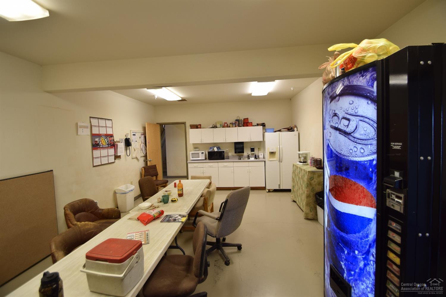 CLAB - Commercial Sale