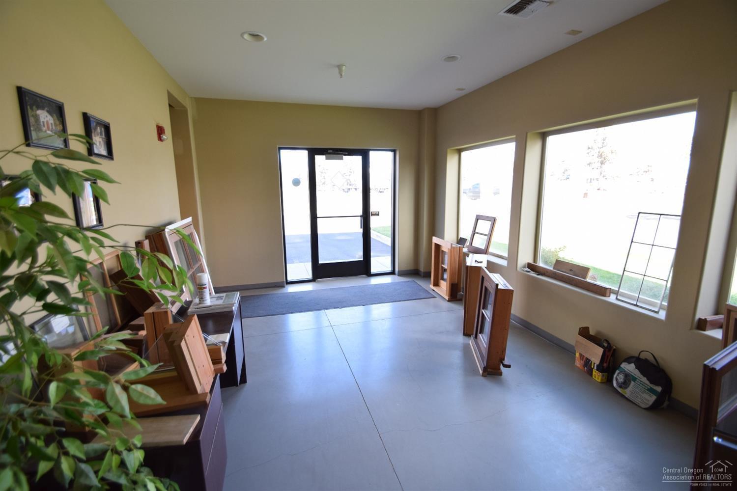 CLAB - Commercial Sale