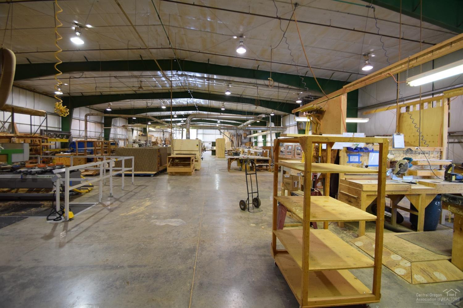 CLAB - Commercial Sale