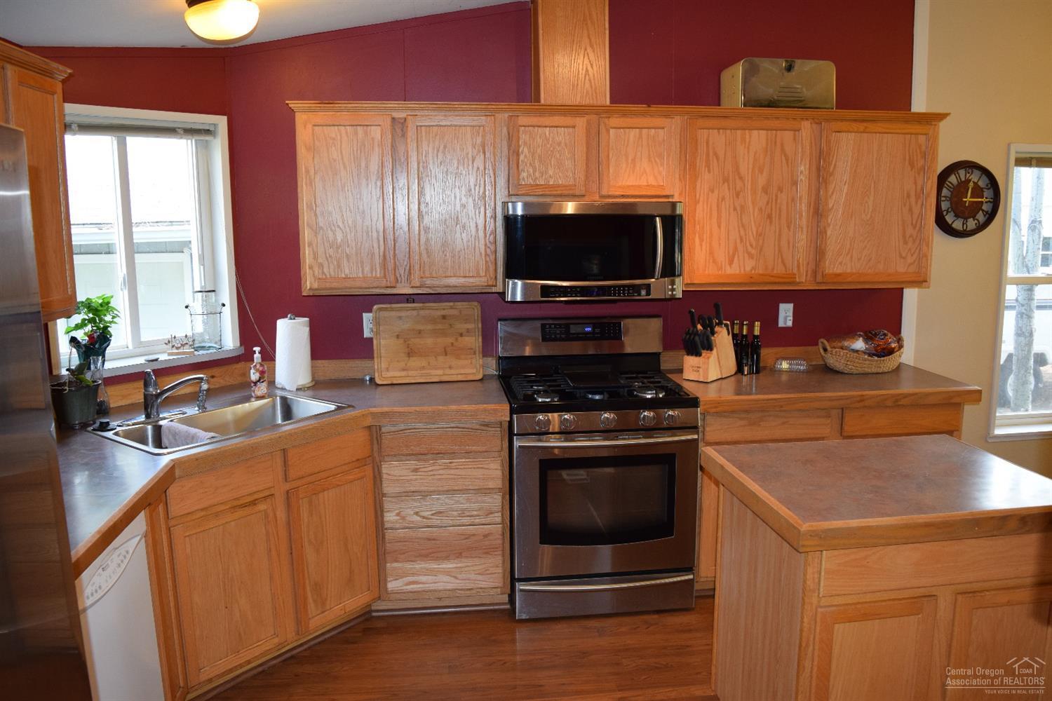 Pine River Estate - Residential