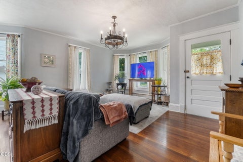 Tiny photo for 419 N 9th Street, Klamath Falls, OR 97601 (MLS # 220223960)