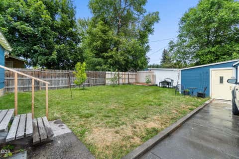 Tiny photo for 419 N 9th Street, Klamath Falls, OR 97601 (MLS # 220223960)