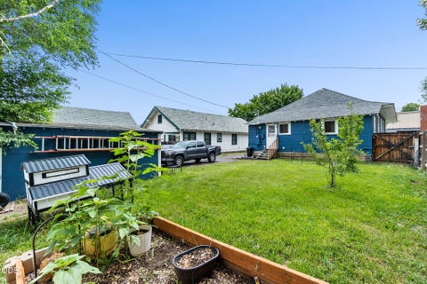 Tiny photo for 419 N 9th Street, Klamath Falls, OR 97601 (MLS # 220223960)