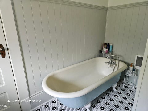 Tiny photo for 419 N 9th Street, Klamath Falls, OR 97601 (MLS # 220223960)