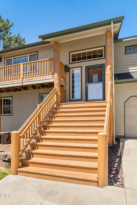 Tiny photo for 64736 Alcor Place, Bend, OR 97703 (MLS # 220224540)