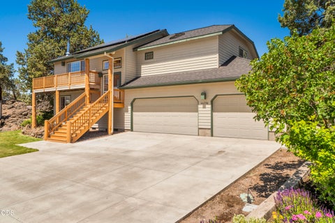 Tiny photo for 64736 Alcor Place, Bend, OR 97703 (MLS # 220224540)
