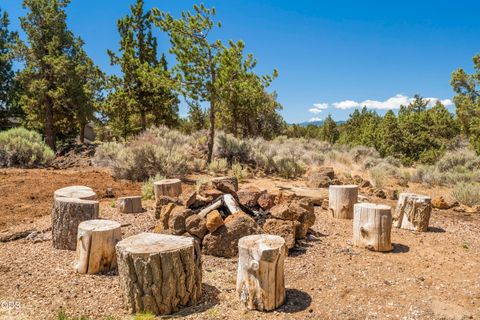 Tiny photo for 64736 Alcor Place, Bend, OR 97703 (MLS # 220224540)